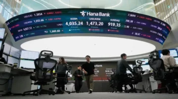 ضغط الدولار يشتد مع استمرار رهانات خفض الفائدة